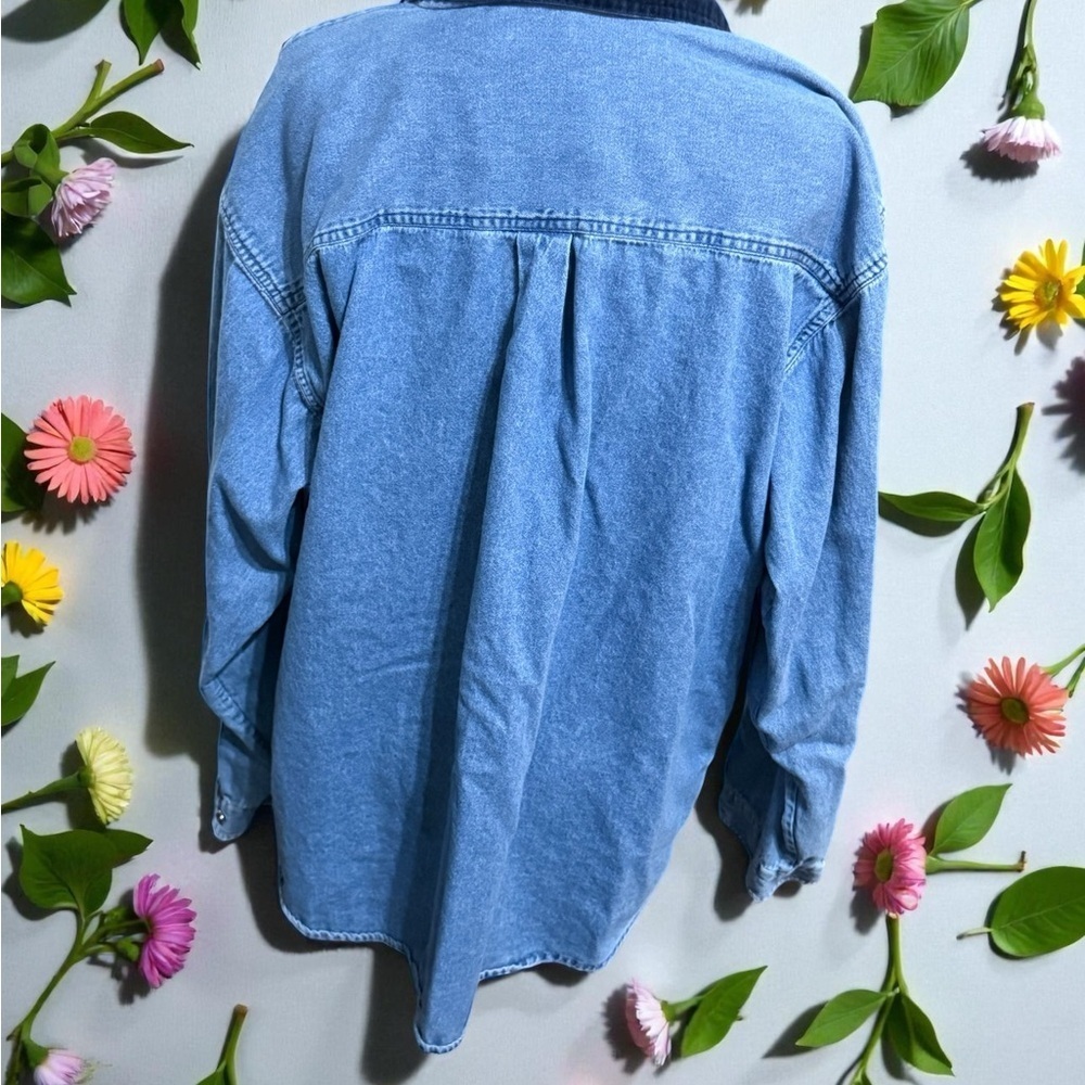 Floral Embroidered Denim Shirt - Picture 4 of 5